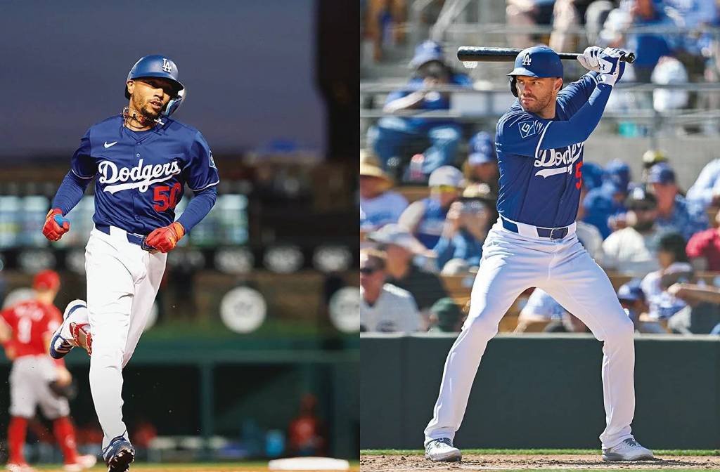 【激レア】ムーキー・ベッツ・フレディ・フリーマン★デュアルレリックカード 激レア】ムーキー・ベッツ・フレディ・フリーマン☆デュアルレリック