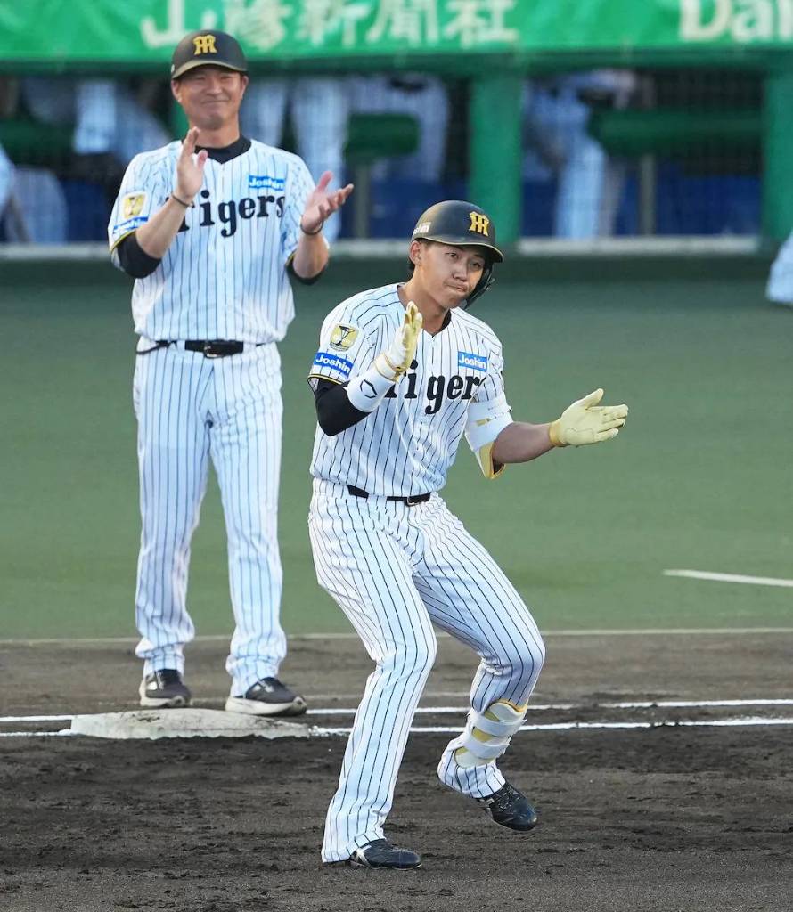 阪神ドラ1立石、初打席初球安打の衝撃デビュー！佐藤輝が決勝打＆祝砲